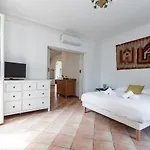 Large 2 Bdr Downtown - Ac & Terrace Νίκαια