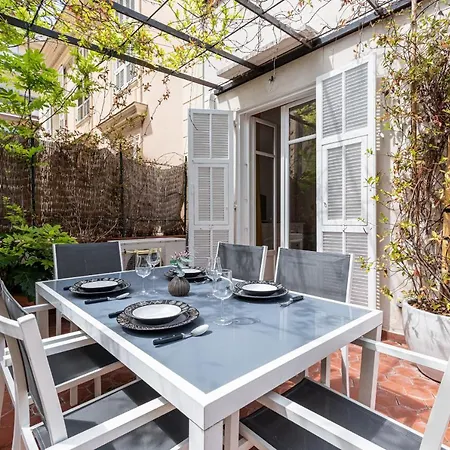 Large 2 Bdr Downtown - Ac & Terrace Appartement Nice