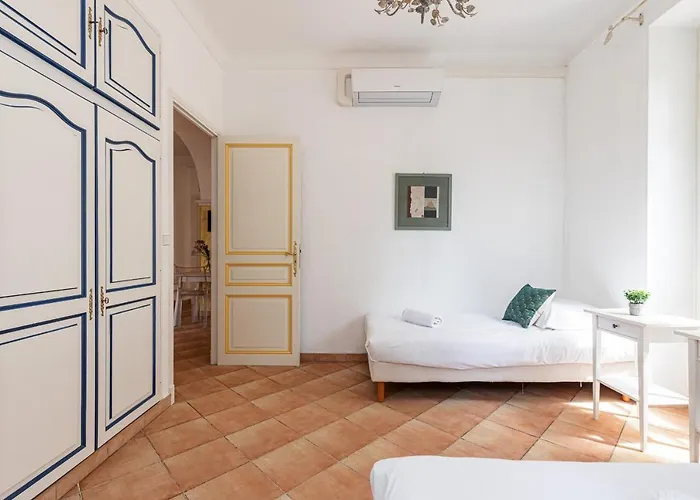 Lejlighed Large 2 Bdr Downtown - Ac & Terrace